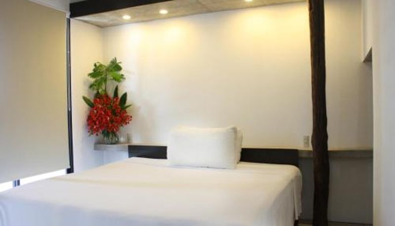 Room - Hotel Maya Rue