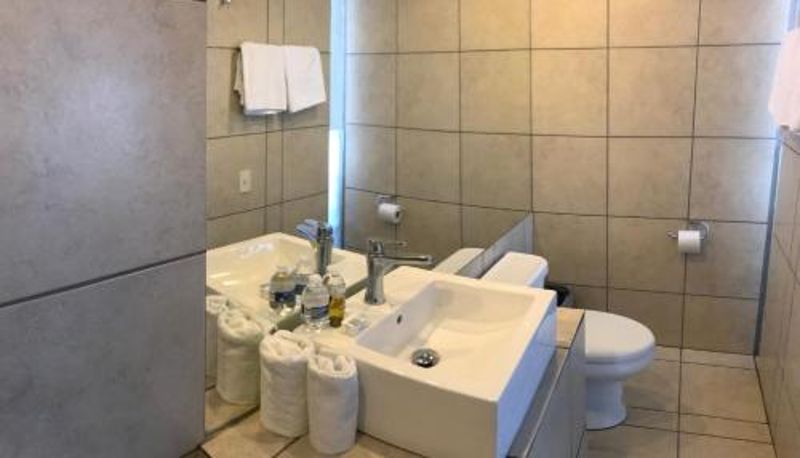 Room - Hotel Maya Rue