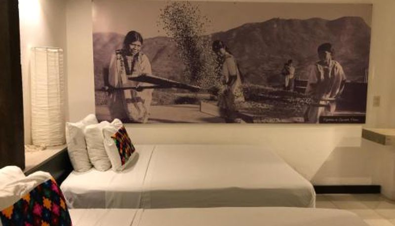 Room - Hotel Maya Rue