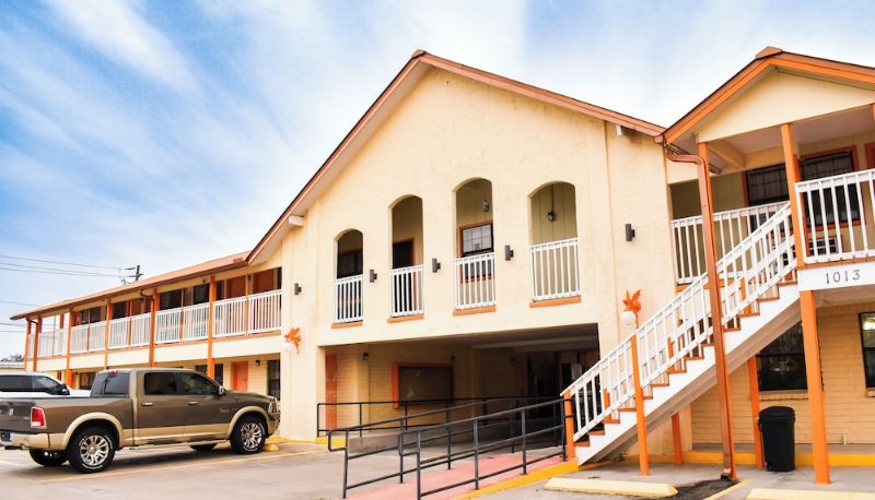 Info - Antlers Inn