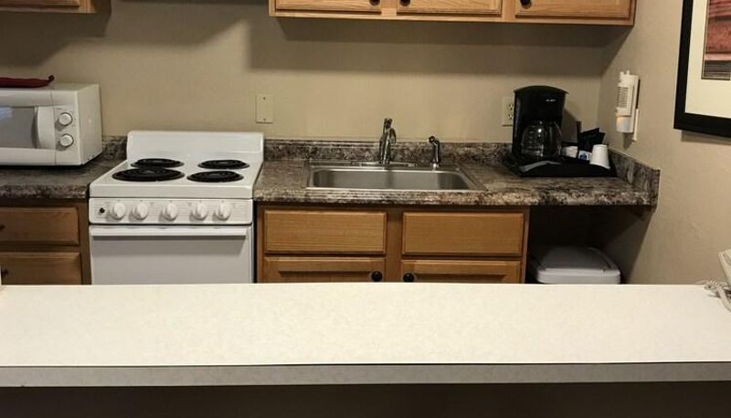 Appartamento - Lakeshore Inn & Suites