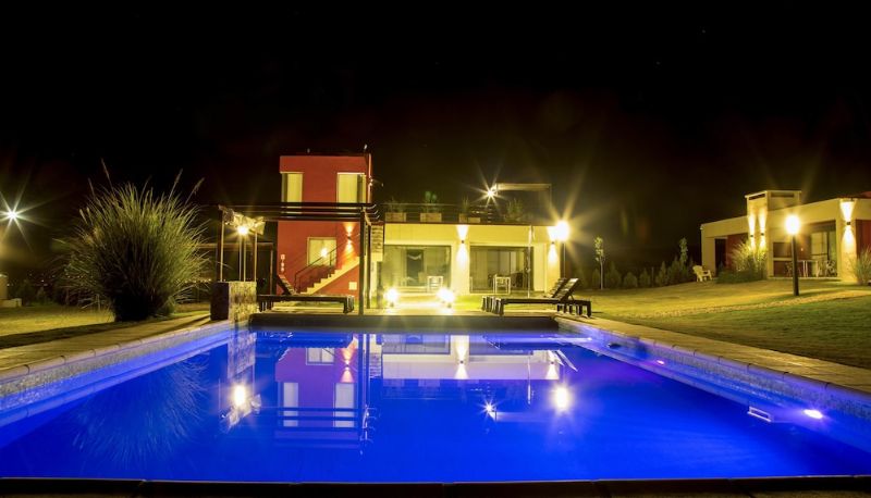 Basen - Colinas de Nono - Premium Suites