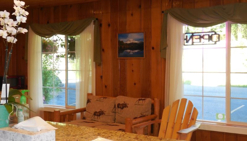 Reception - Mountain View Lodge