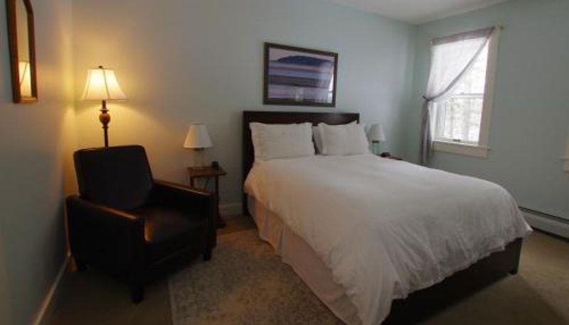 Room - The Wilmington Inn