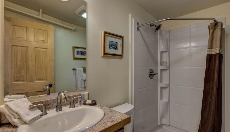 Apartamento - HiWay 40 Grill and Lodge