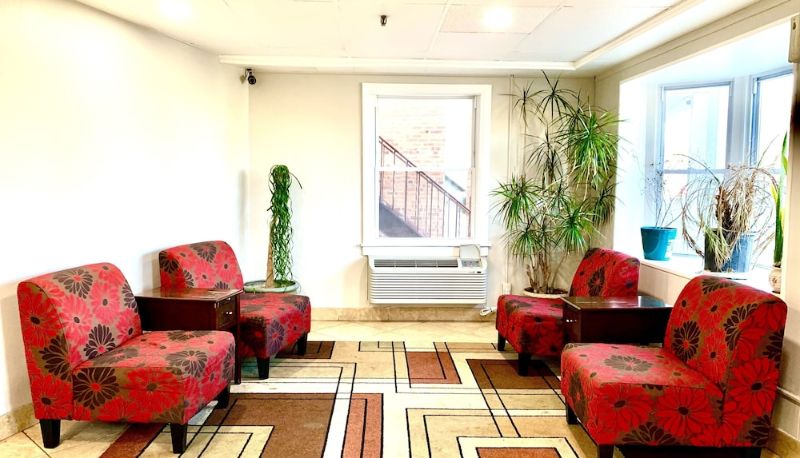 Sala - Tappan Zee Hotel