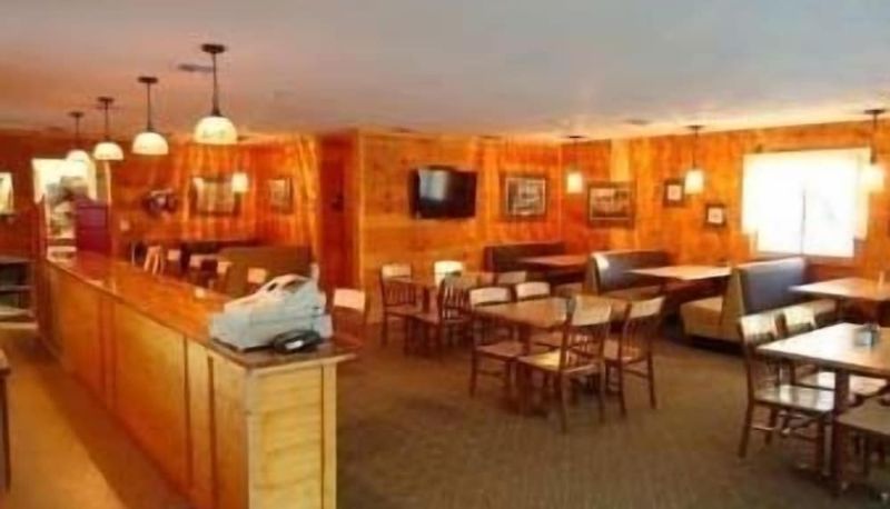 Restaurante - The Red Door Resort