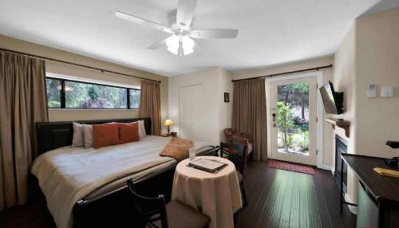 スタンダードルーム - The Inn at Shasta Lake