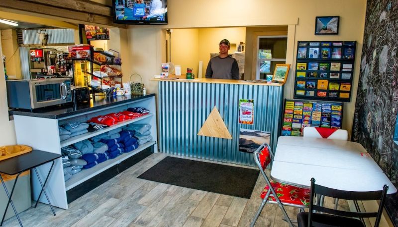 Lobby - Triangle Motel
