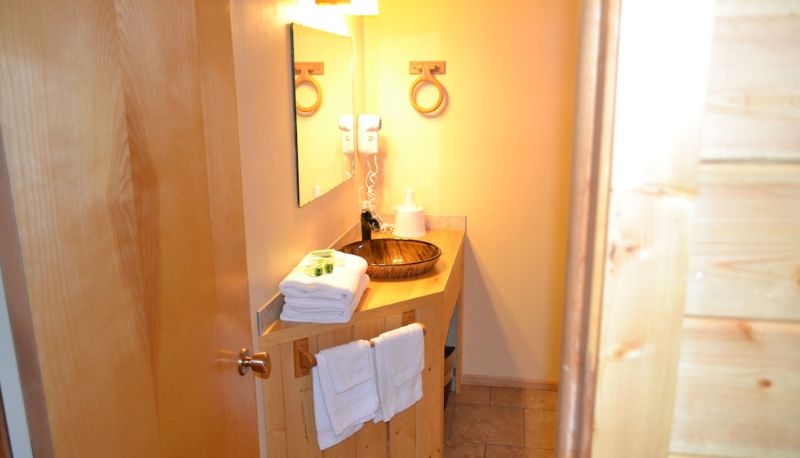 Suite - The Village Inn Motel and Restaurant