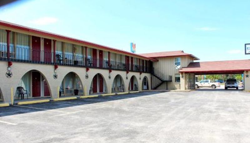 Info - Executive Inn Goliad