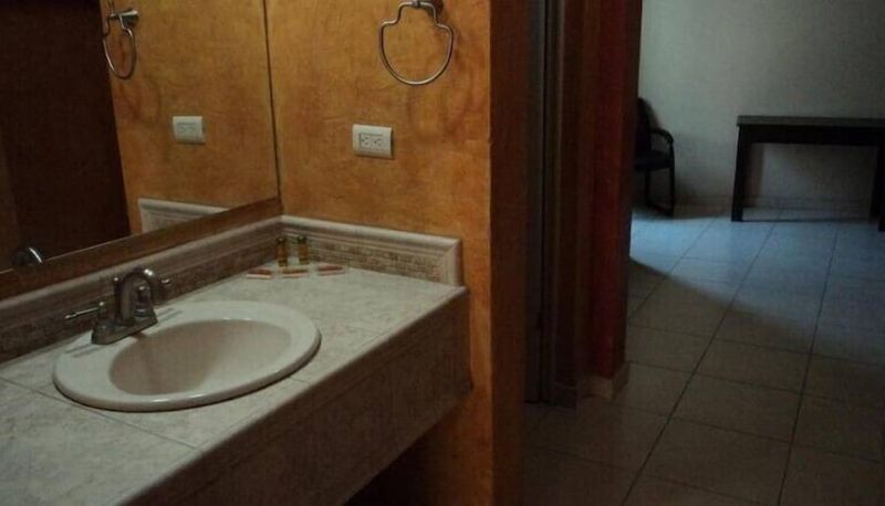 Badezimmer - Hotel California