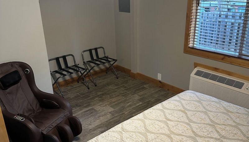 Suite - Columbine Inn