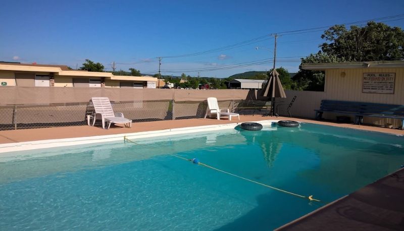 Piscina - Dogwood Motel