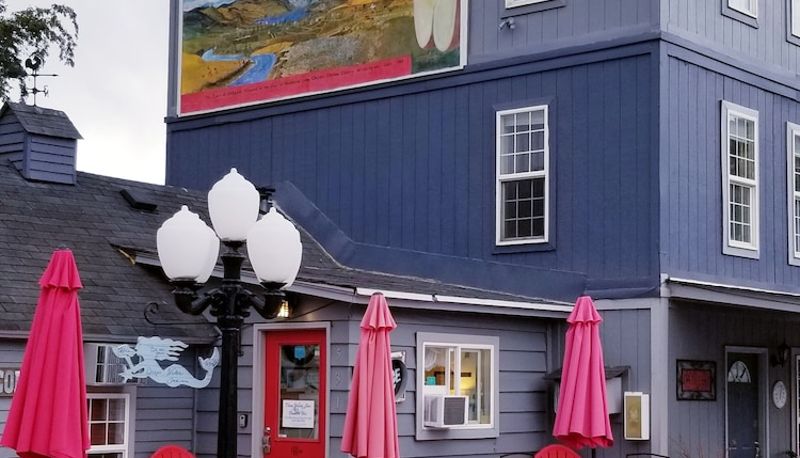 Info - Deep Water Inn