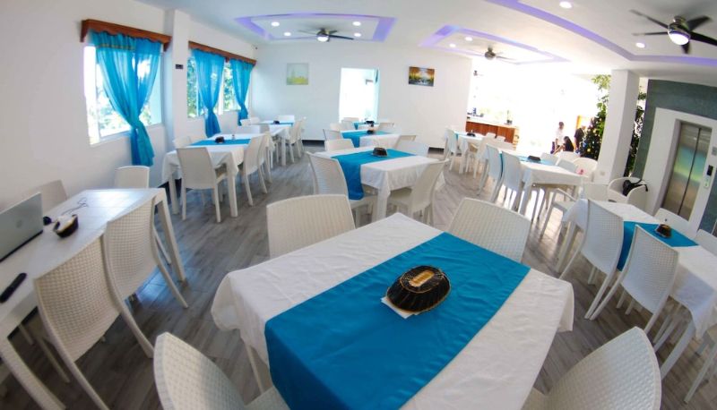 Restaurant - South Beach Hotel