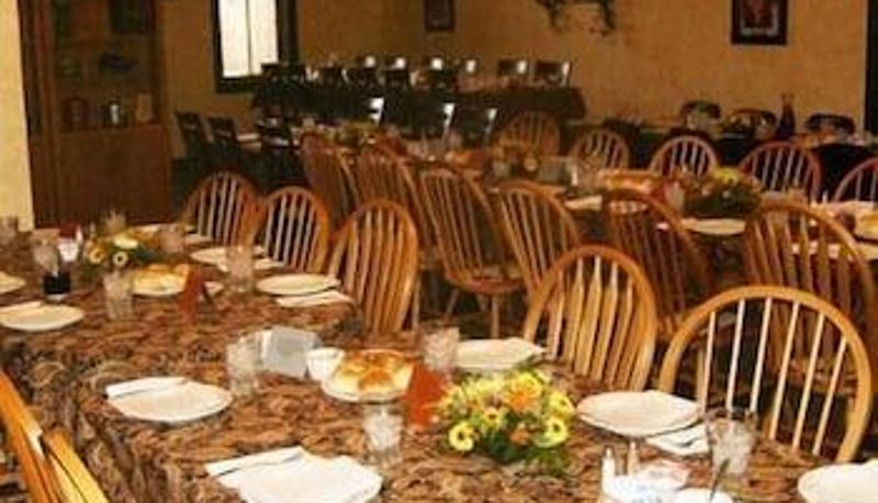 Salón de baile - La Plaza Inn