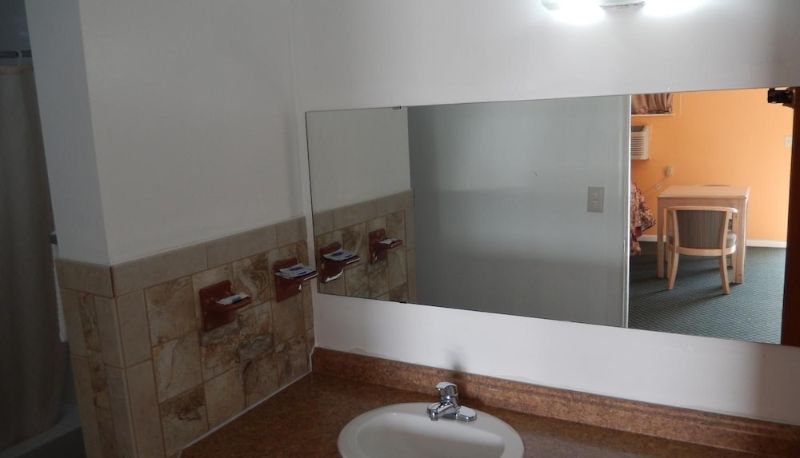 Badezimmer - Townsman Motel
