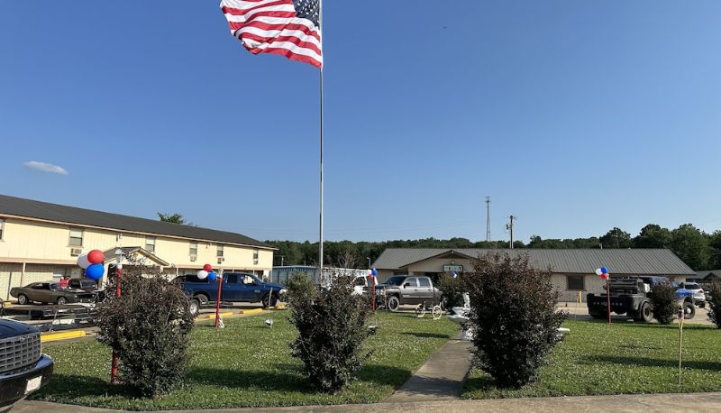 Info - Travelers Inn Motel