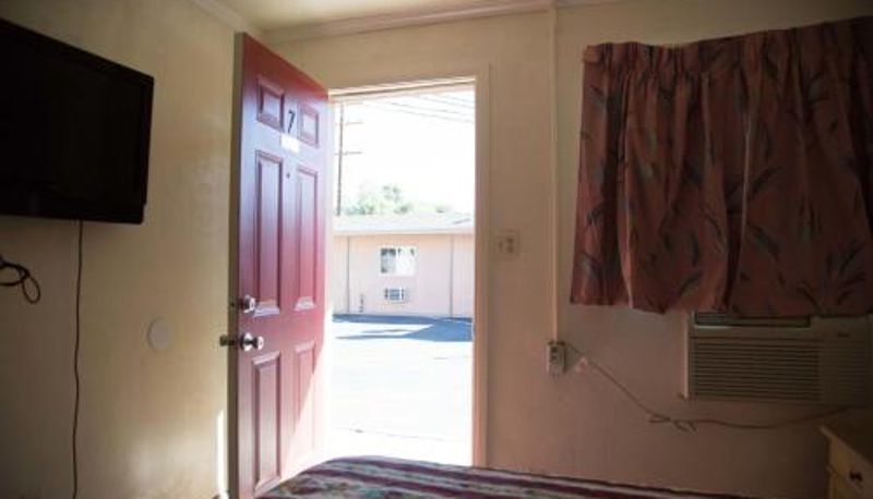 Oda - Boron Motel