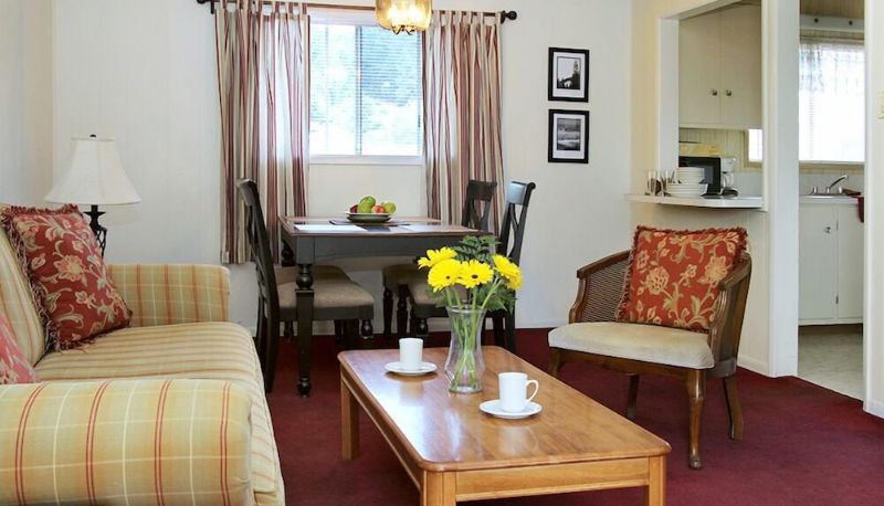 Suite - Redwood Suites