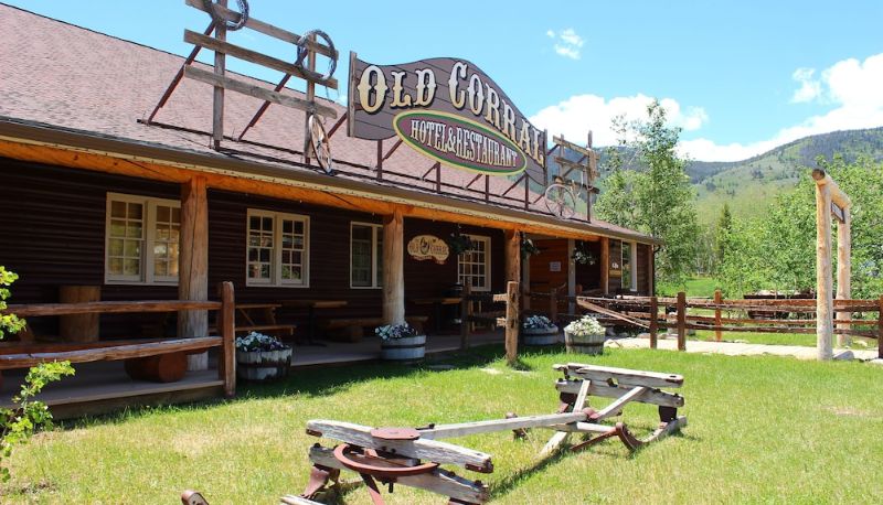 Info - Old Corral Hotel & Steakhouse