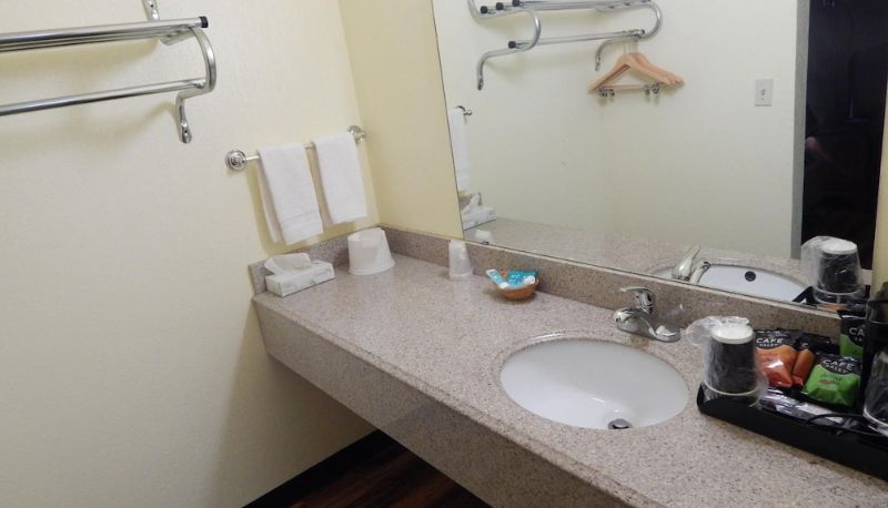 Banyo - Regency Inn lola Kansas
