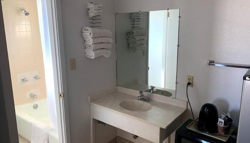 Bagno - Economy Inn