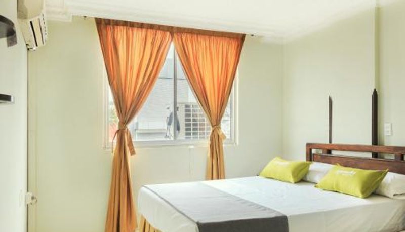 Quarto - Hotel La Puerta del Sol