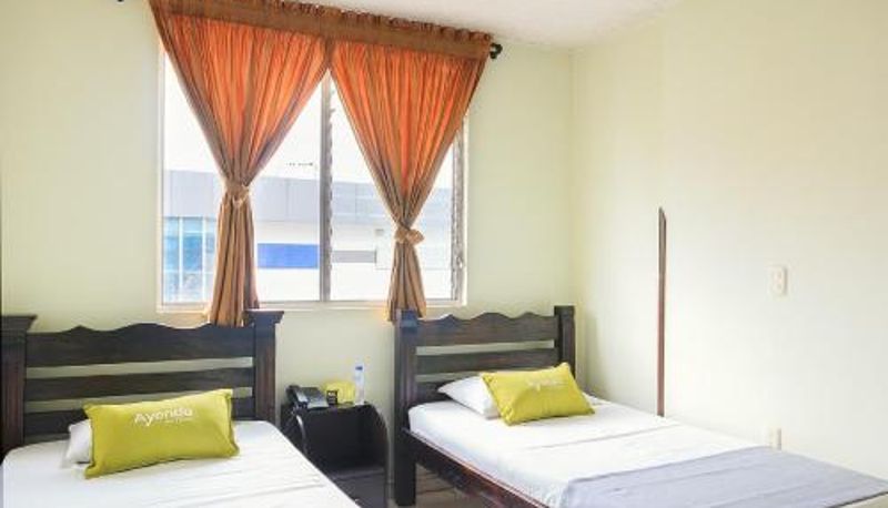 Quarto - Hotel La Puerta del Sol