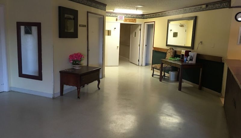 Lobby - Reddy Inn and Suites