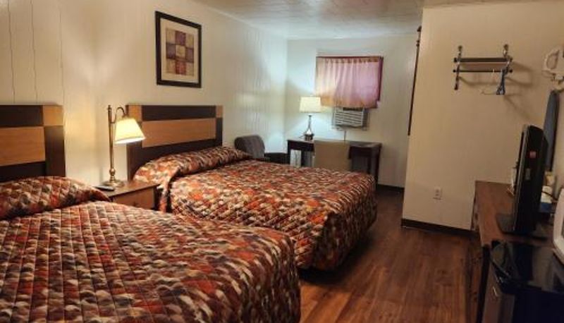 Camera - Cortland Motel
