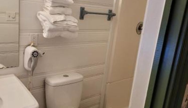 Badezimmer - Shaver Lake Village Hotel