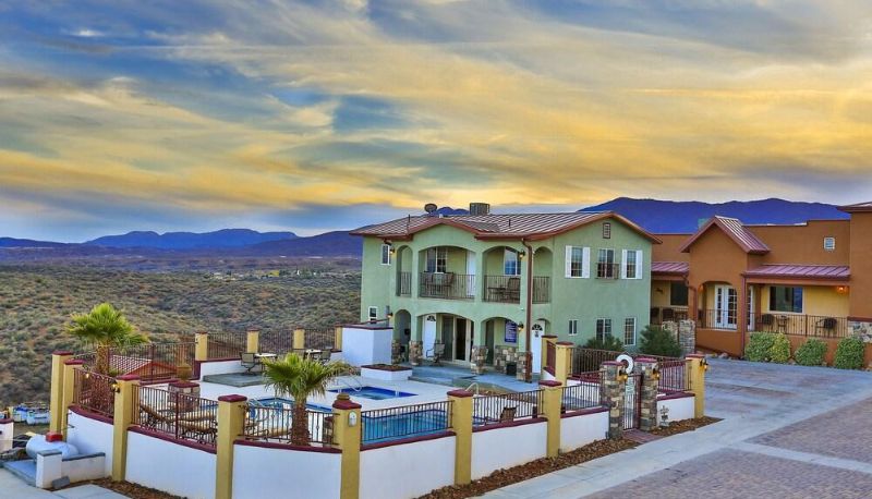 Surrounding - Dream Manor Inn