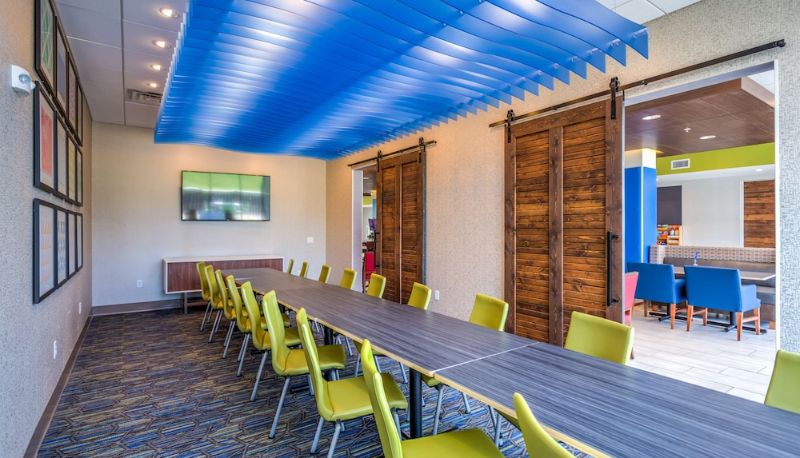 Salle de réunion - Holiday Inn Express & Suites REEDSVILLE - STATE COLL AREA by IHG
