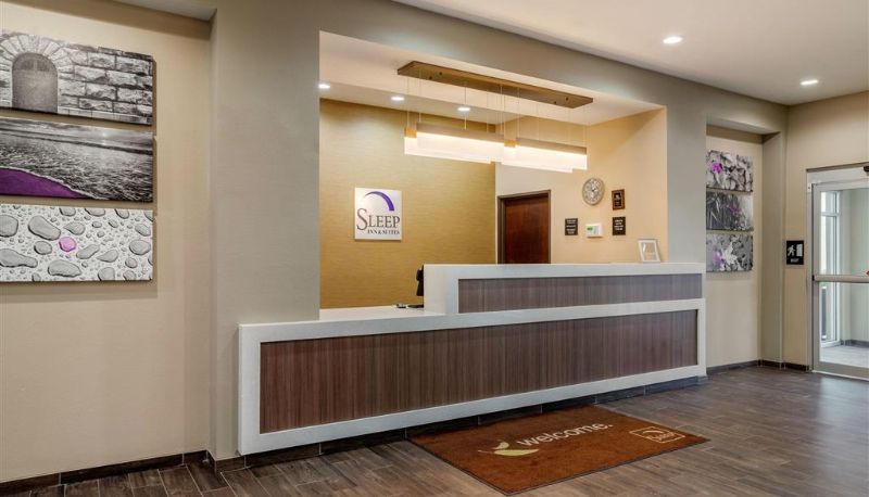 Salón - Sleep Inn & Suites near Westchase