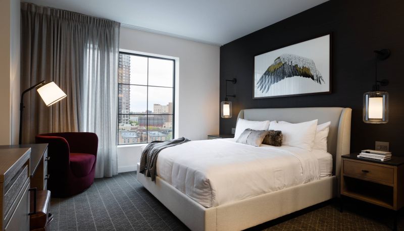 Room - Elliot Park Hotel Autograph Collection