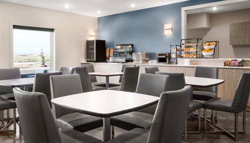 Ristorante - Days Inn by Wyndham Calgary North Balzac