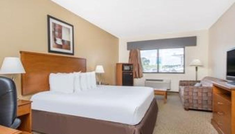 Camera - Days Inn by Wyndham Phenix City Near Fort Benning