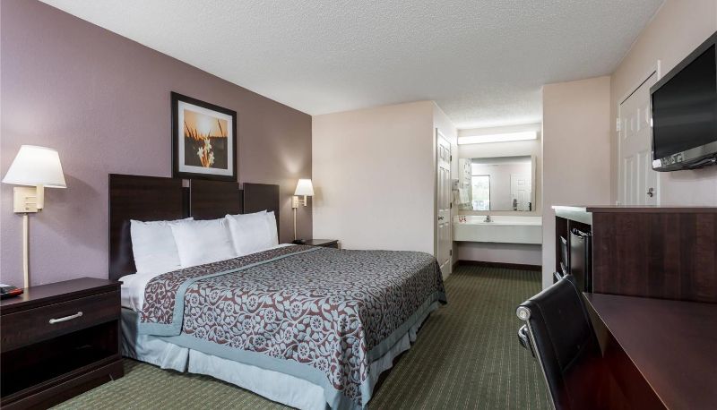 Camera - Days Inn by Wyndham Lugoff