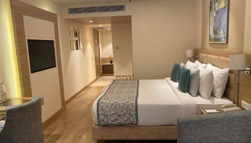 Hall - Golden Sarovar Portico Amritsar