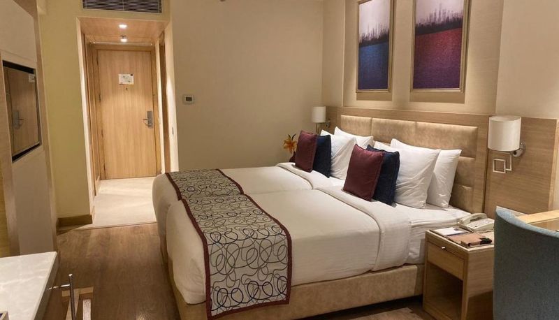 Hall - Golden Sarovar Portico Amritsar