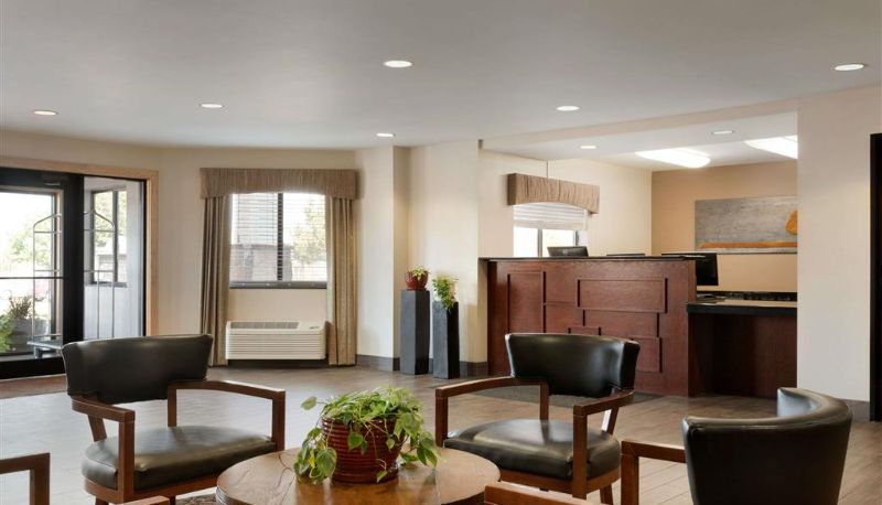 Hall - Baymont by Wyndham Wellington