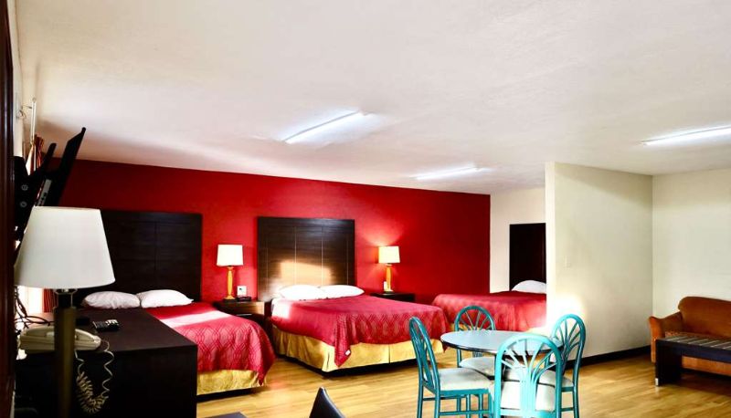 Suite - Rodeway Inn Pauls Valley