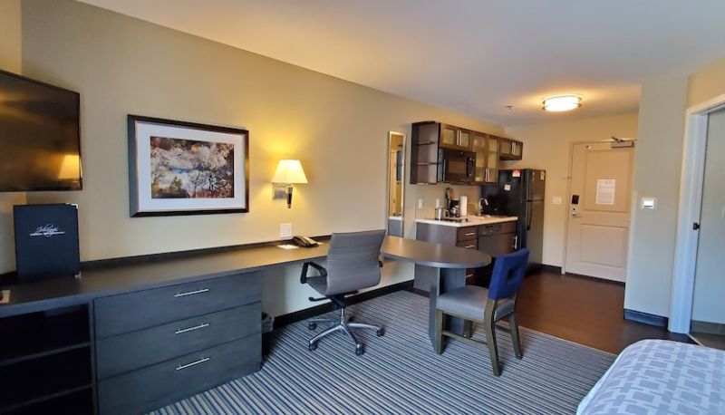 Apartamento - Candlewood Suites EAU CLAIRE I-94 by IHG