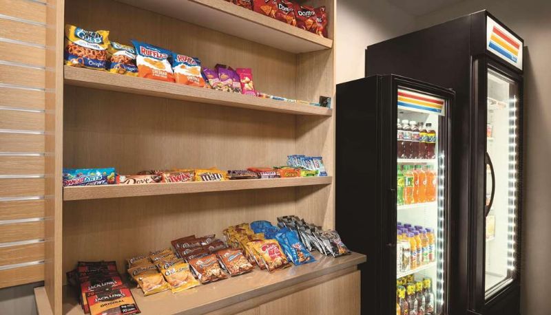 Vista interna - Fairfield by Marriott Inn & Suites Page