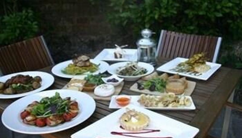Restaurant - The Albany