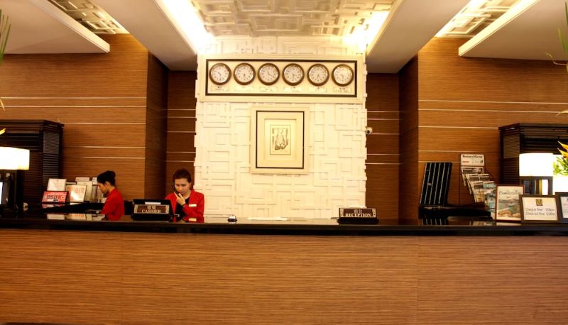 Recepcja - Manila Grand Opera Hotel