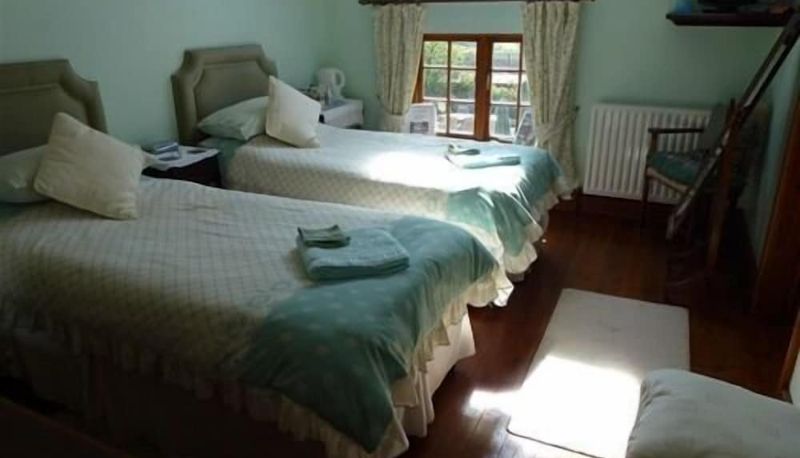 Standard room - Burton Farmhouse