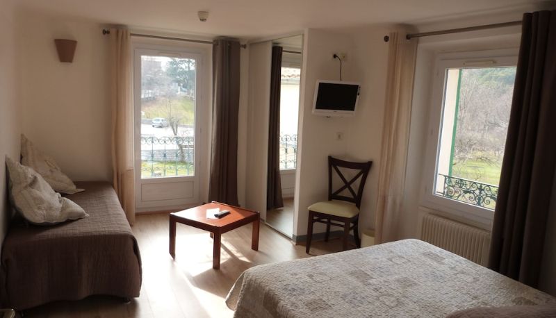 Chambre supérieure (double) - Hôtel Restaurant Le Lachens